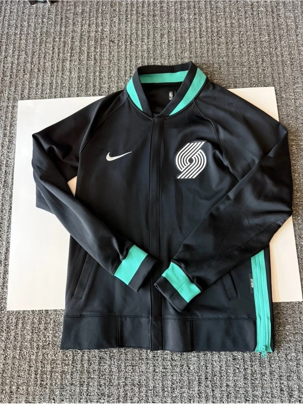 Nike Portland Trailblazers PDX City Edition jacket size small